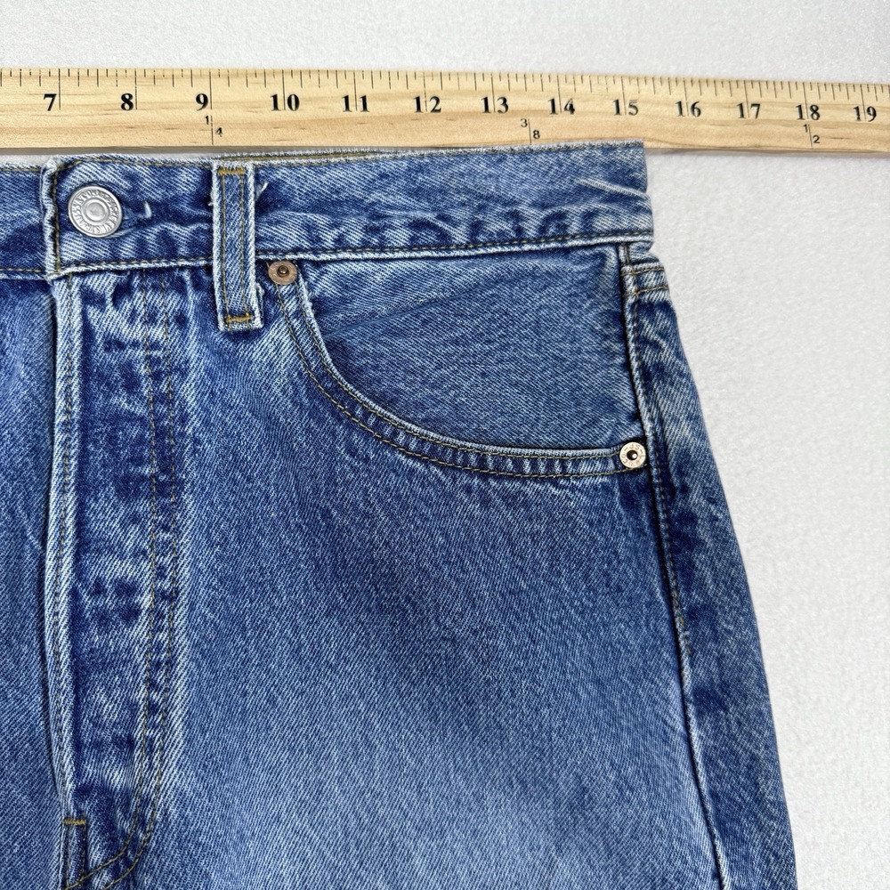 Vintage Levis 501 Jeans Women 31x32 DEADSTOCK 90s Denim USA Made Medium Wash NWT - Picture 13 of 16